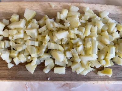 Užkandžių vinigretas su raudonaisiais pupelėmis ir raugintais kopūstais Žingsnis 1