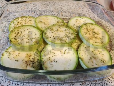 Cukinijų ir faršo apkepas mikrobangų krosnelėje Žingsnis 3