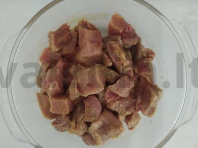 Namų kiaulienos troškinys su bulvėmis ir grietine Žingsnis 1