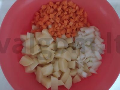 Namų kiaulienos troškinys su bulvėmis ir grietine Žingsnis 2