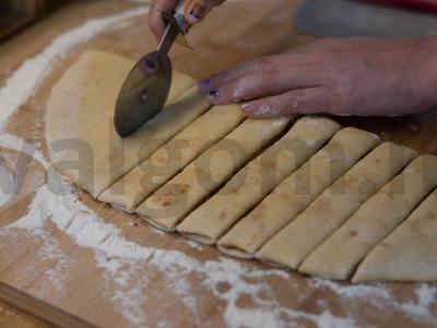 Cinamono suktinės bandelės Žingsnis 8