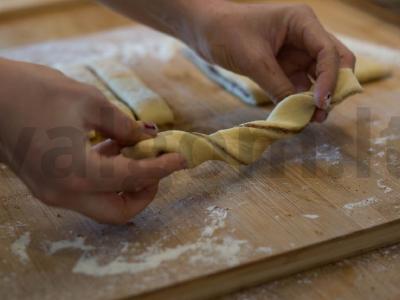 Cinamono suktinės bandelės Žingsnis 9