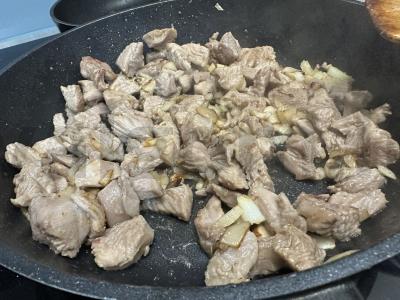 Makaronai su kalakutiena grietinėlės padaže Žingsnis 2