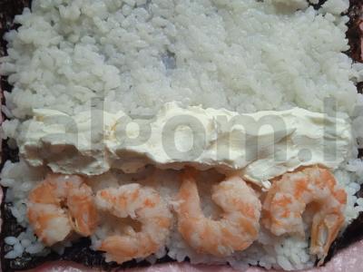 Kepti ritinėliai su krevetėmis ir tobiko ikrais Žingsnis 1