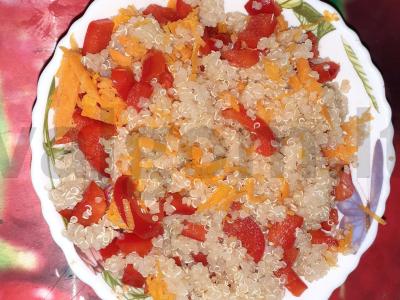 Quinoa garnyras pagrindine nuotrauka