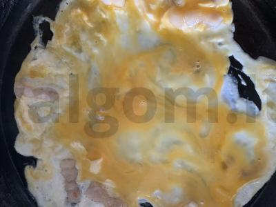 Kiaušinienė ant lašinukų Žingsnis 3