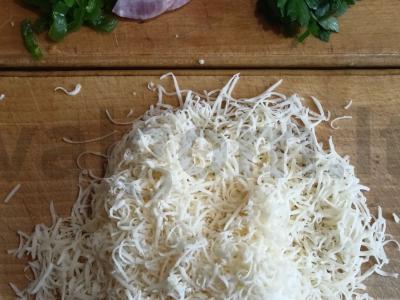 Pica su dešra ir sūriu ant cukinijos Žingsnis 4