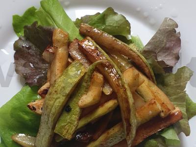 Šiltas salotas su jautiena, grybais ir žolelėmis Žingsnis 5