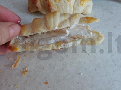 Greitas ir skanus pusryčių patiekalas su kruasanu Žingsnis 1