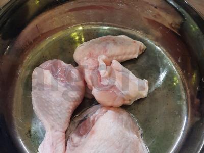 Žirnių sriuba su vištiena ir šviežiais žalumynais Žingsnis 1