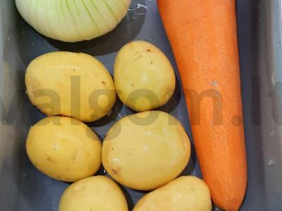 Žirnių sriuba su vištiena ir šviežiais žalumynais Žingsnis 3