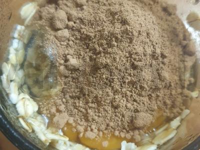 Šokoladinis avižų blynas su varškės sūrio ir banano įdaru Žingsnis 3