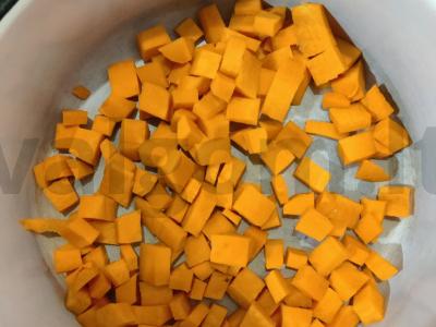 Svogūnų ir morkų džemas desertui Žingsnis 1