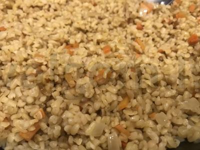 Birios bulguro garnyras su daržovėmis pagrindine nuotrauka