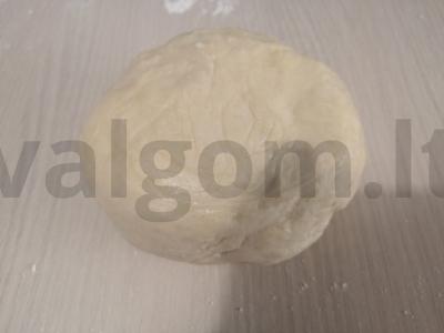 Namų faršo koldūnai su svogūnais ir česnaku Žingsnis 3