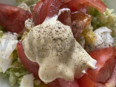 Salotas „Švelnus“ su pomidorais Žingsnis 4