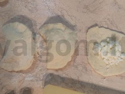 Koldūnai su varške ant kefyro Žingsnis 3