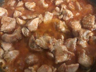 Kalakutiena su pomidorais Žingsnis 6