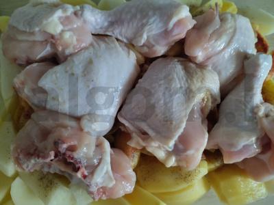 Orkaitėje kepta vištiena su bulvėmis Žingsnis 3