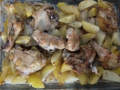 Orkaitėje kepta vištiena su bulvėmis Žingsnis 4