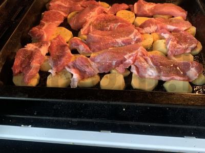 Bulvės su mėsa paprastai Žingsnis 4