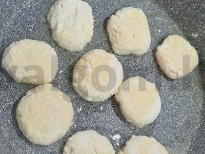 Varškės minkšti sūreliai Žingsnis 9