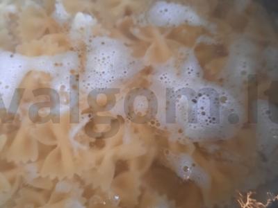 Farfalle su jūros gėrybėmis Žingsnis 1