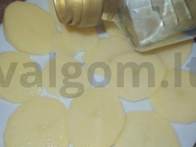 Kepta bulvė mikrobangų krosnelėje Žingsnis 3