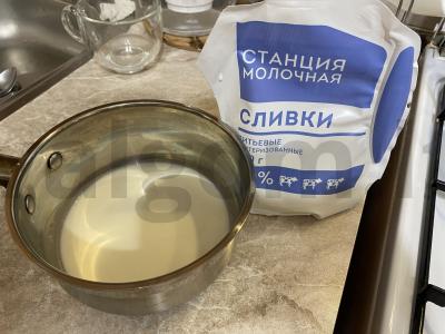Švelnus šokoladinis desertas iš dviejų ingredientų Žingsnis 1