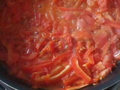 Funchosa su vištiena, pomidoru ir morkomis Žingsnis 1