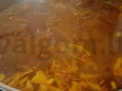 Sriuba su perlinėmis kruopomis ir vištienos kukuliais Žingsnis 3