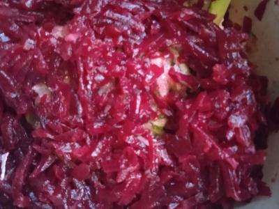 Burokėlių sriuba su okroškos rinkiniu Žingsnis 4