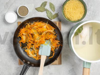 Sriuba su vermišeliais Žingsnis 1