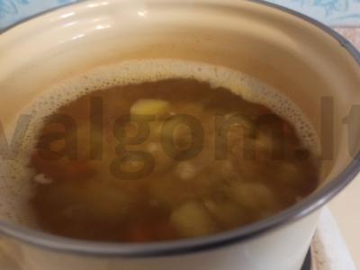 Žirnių sriuba su daržovėmis ir žolelėmis Žingsnis 4