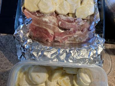 Bulvės su mėsa grietinės ir česnako padaže Žingsnis 5