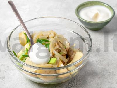 Bulvių salotos su keptomis pievagrybiais ir cukinijomis Žingsnis 2