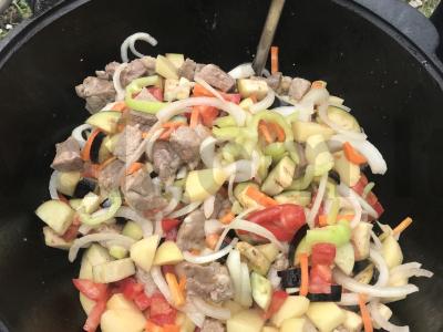 Mėsa troškinta su baklažanais ir paprikomis Žingsnis 3