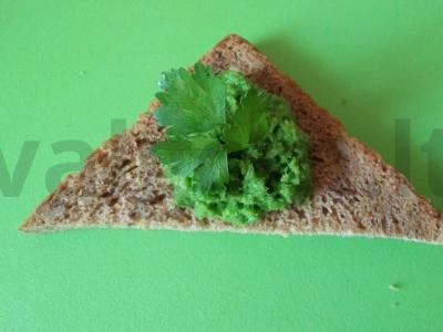 Jaunų česnako ūglių aliejus Žingsnis 3