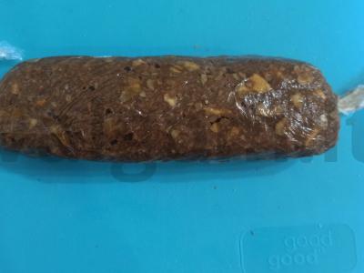 Šokoladinis dešrainis iš sausainių, kakavos ir sviesto Žingsnis 6