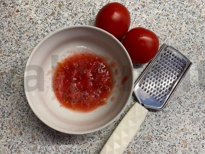 Makaronai pomidorų-majonezo padaže Žingsnis 2