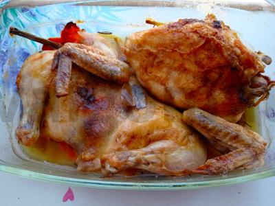 Vištiena kepta savo sultyse Žingsnis 3