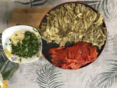 Acecilis — salotos su keptais baklažanais Žingsnis 1