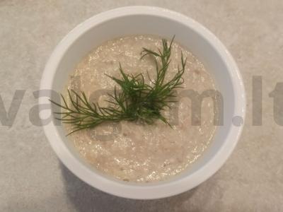 Vištienos sufletė su žalia lęšių pagrindine nuotrauka