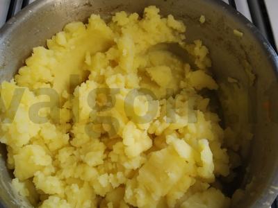 Aštri bulvių ir faršo apkepas Žingsnis 4