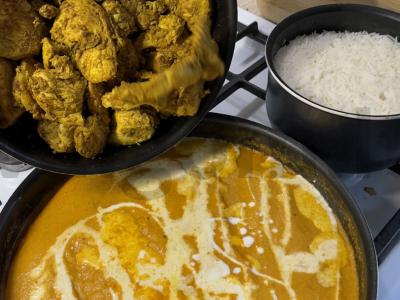 Vištiena tikka masala su česnaku ir pomidorais Žingsnis 4