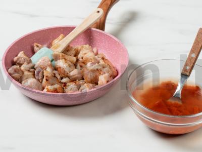 Mėsa su padažu keptuvėje Žingsnis 5