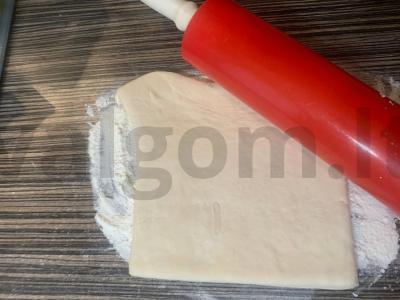 Šoninės ir sūrio „Sukta“ lazdelės Žingsnis 3