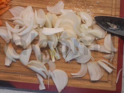 Mėsa troškinta su daržovėmis Žingsnis 4