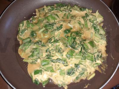 Lepšė su česnakine žole ir karčiu pietums Žingsnis 3