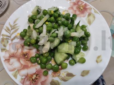 Salotas „Žaluma“ su daržovėmis ir žaliu žirniu pagrindine nuotrauka